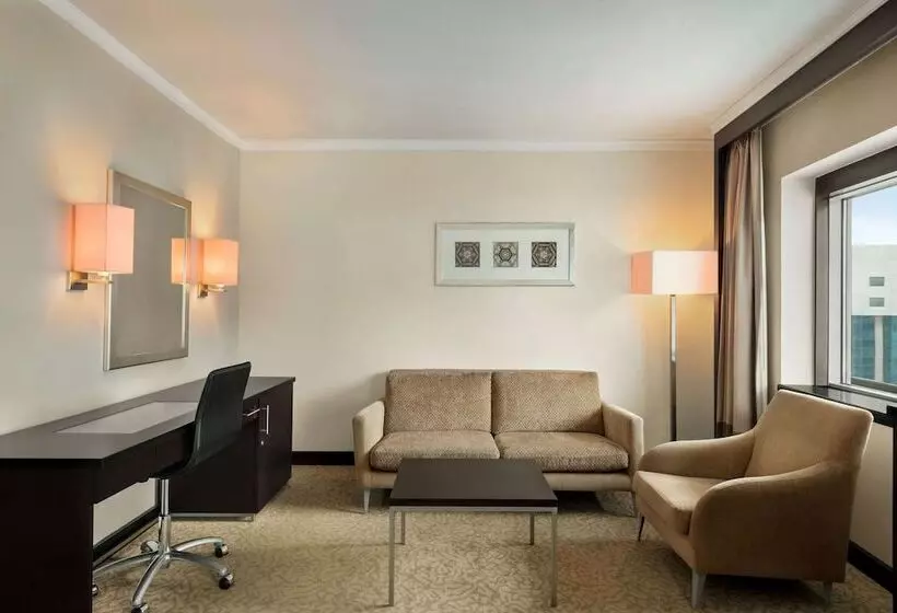 هتل Ramada Plaza By Wyndham Dubai Deira