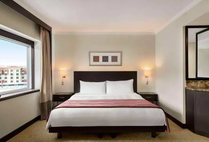 هتل Ramada Plaza By Wyndham Dubai Deira