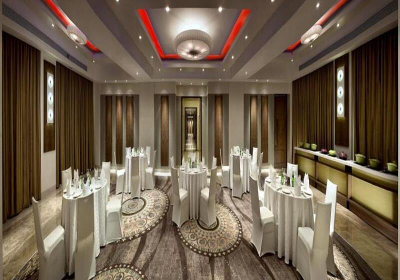 Отель The Raintree, St. Mary’s Road