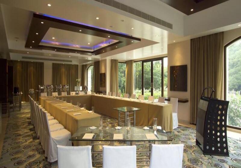 Отель The Raintree, St. Mary’s Road