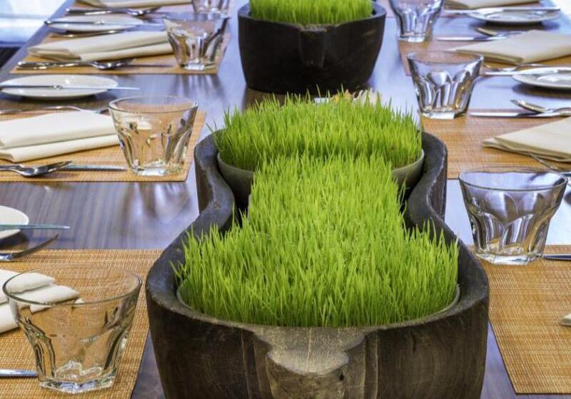 Отель The Raintree, St. Mary’s Road