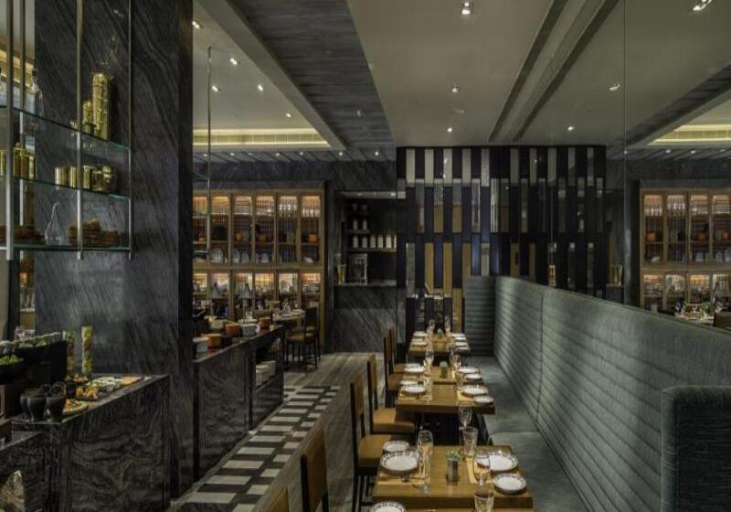 Отель The Raintree, St. Mary’s Road