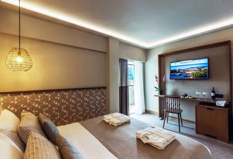 호텔 Wyndham Grand Mirabello