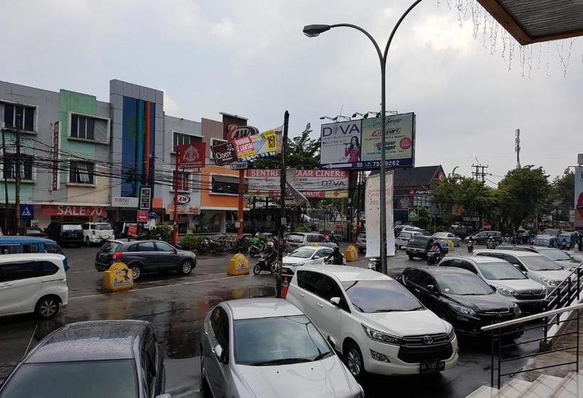 فندق صغير Cinere Inn & Residence