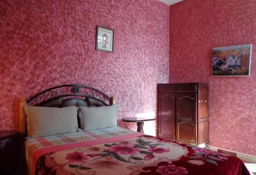 Retkeilymaja Les Tajines Bleus