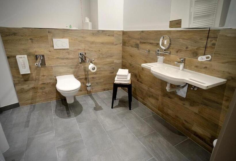 Bahnhof Erzingen, Hotel, Coffee & More