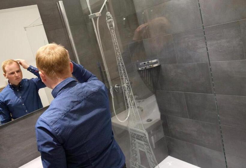 Bahnhof Erzingen, Hotel, Coffee & More