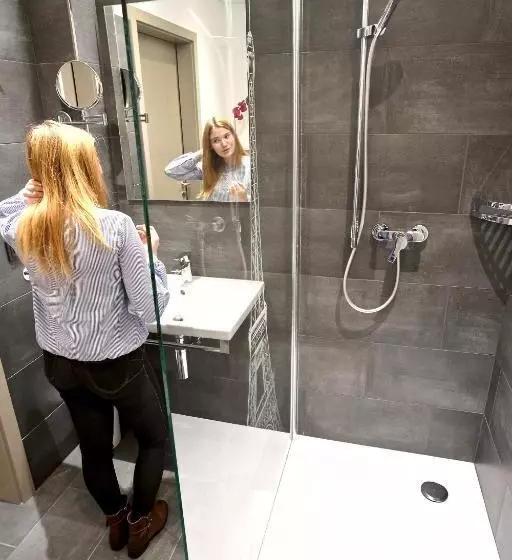 Bahnhof Erzingen, Hotel, Coffee & More