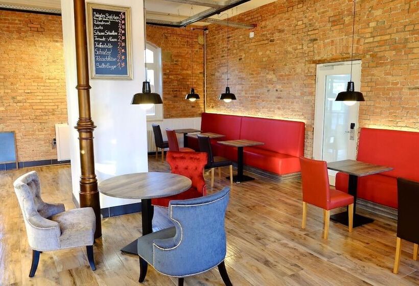 Bahnhof Erzingen, Hotel, Coffee & More