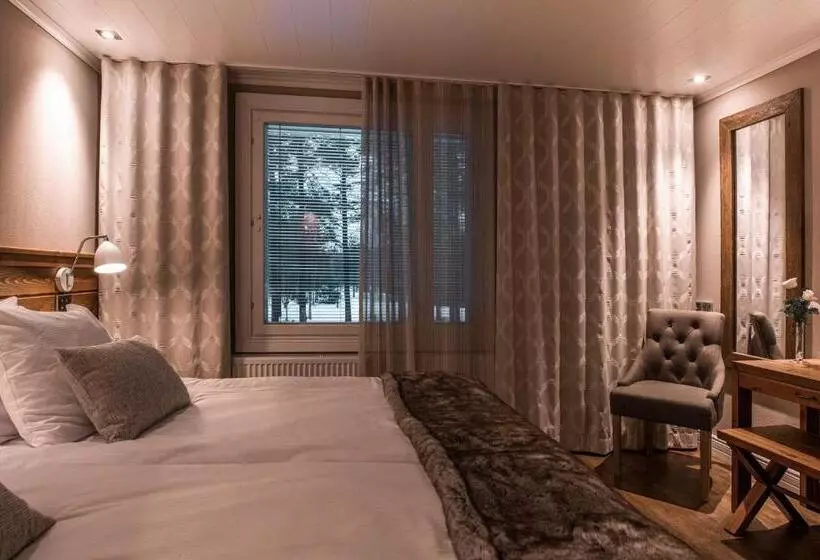 Beana Laponia   Wilderness Boutique Hotel With Safaris