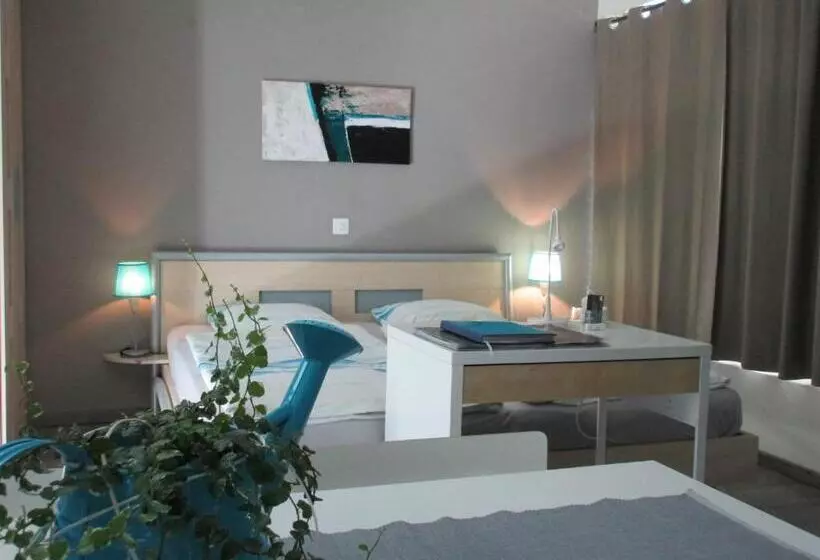 Aamiaismajoitus (B&B) Bnb Pavillon Paisible