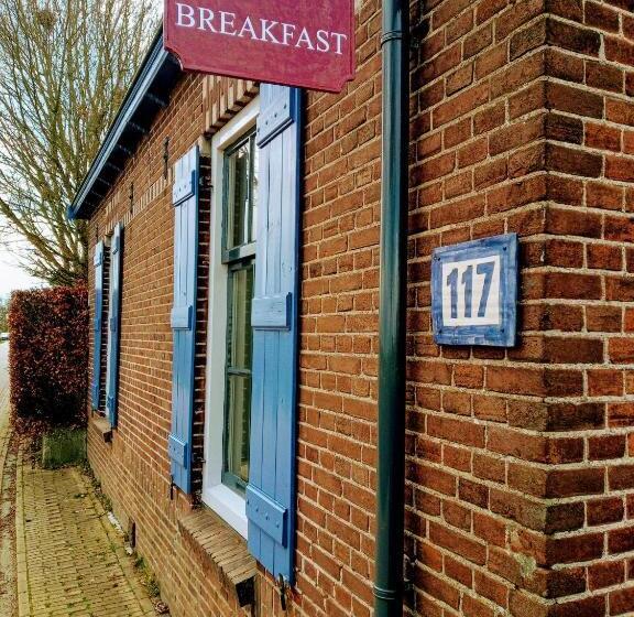 住宿加早餐  Holiday Cottage De Garage Inn