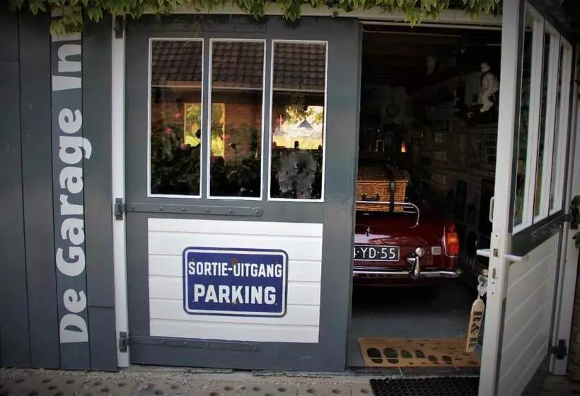 ベッドアンドブレックファースト Holiday Cottage De Garage Inn