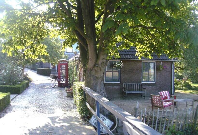 住宿加早餐  Holiday Cottage De Garage Inn