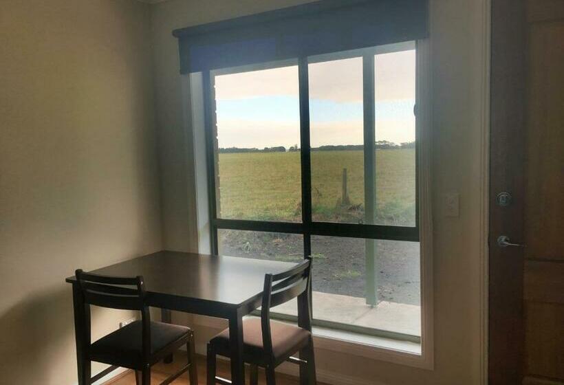 ベッドアンドブレックファースト Ruby Rose