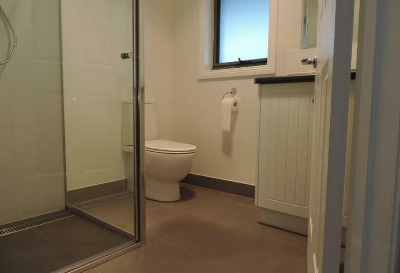 ベッドアンドブレックファースト Ruby Rose