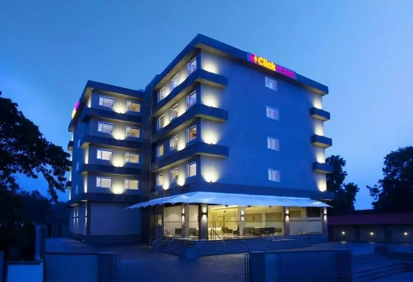 Click Hotel, Junagadh