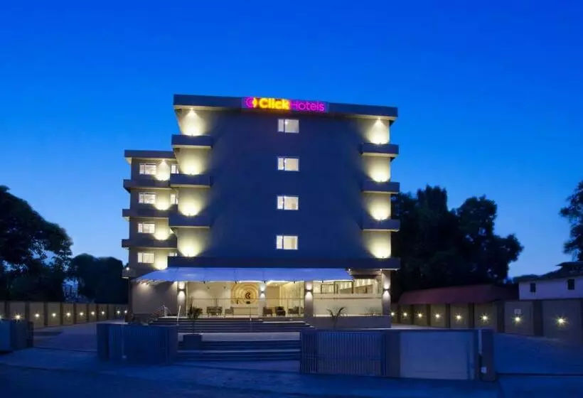 Click Hotel, Junagadh