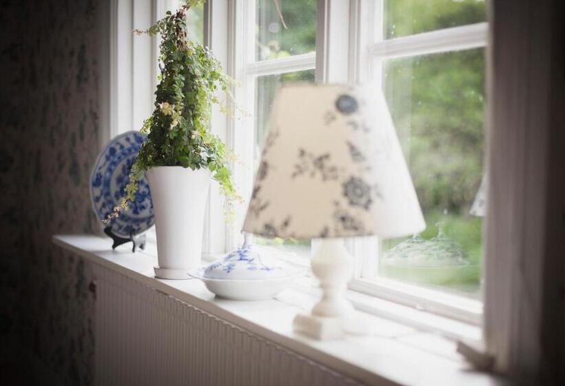 Fredriksons Vilt, Vin & Pensionat