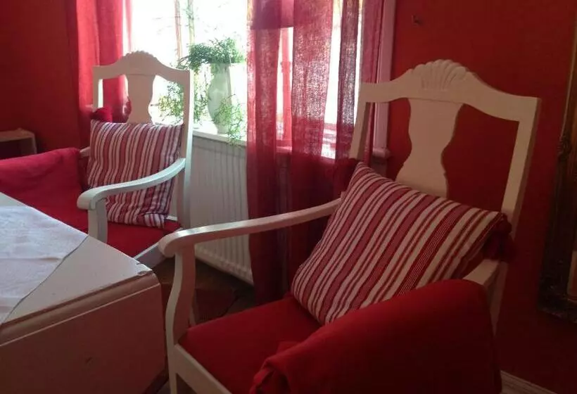 Fredriksons Vilt, Vin & Pensionat