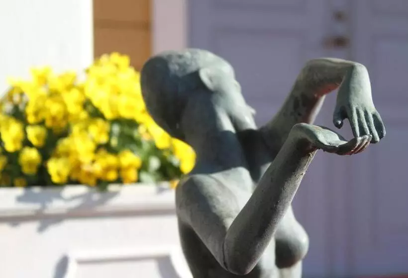 Fredriksons Vilt, Vin & Pensionat