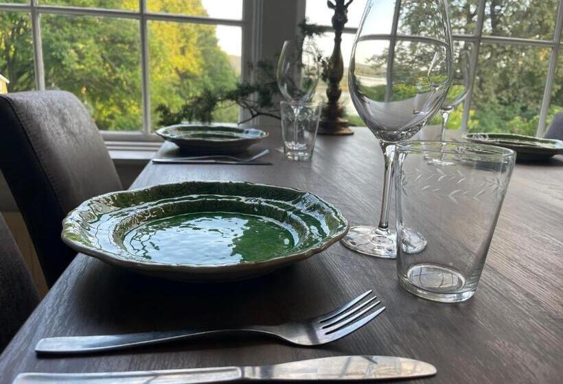 Fredriksons Vilt, Vin & Pensionat