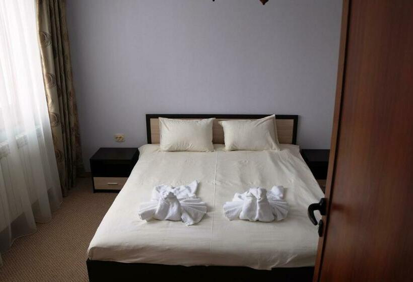 فندق Family Complex Krisbo