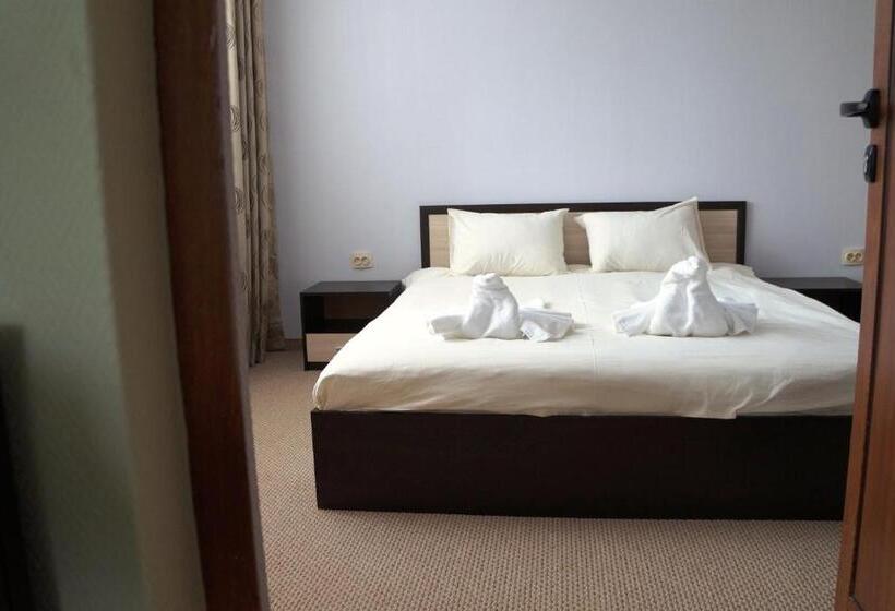 فندق Family Complex Krisbo