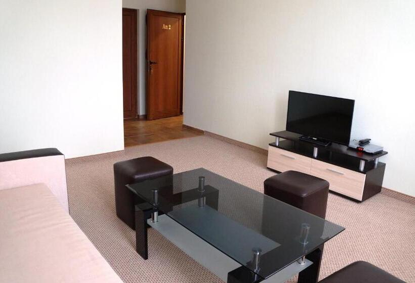 فندق Family Complex Krisbo