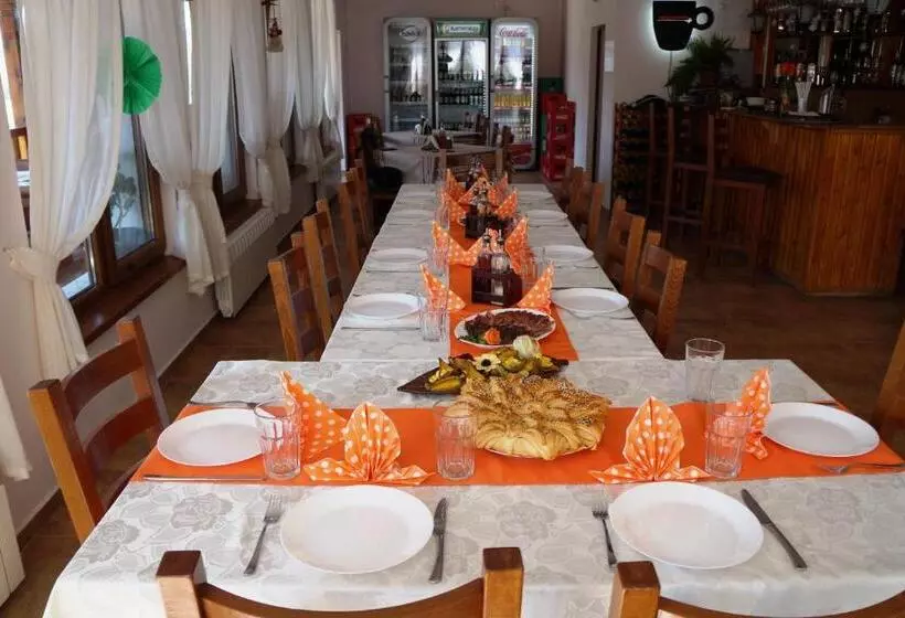 هتل Family Complex Krisbo
