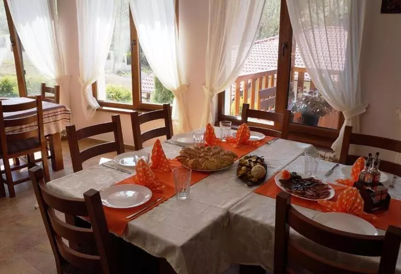 هتل Family Complex Krisbo