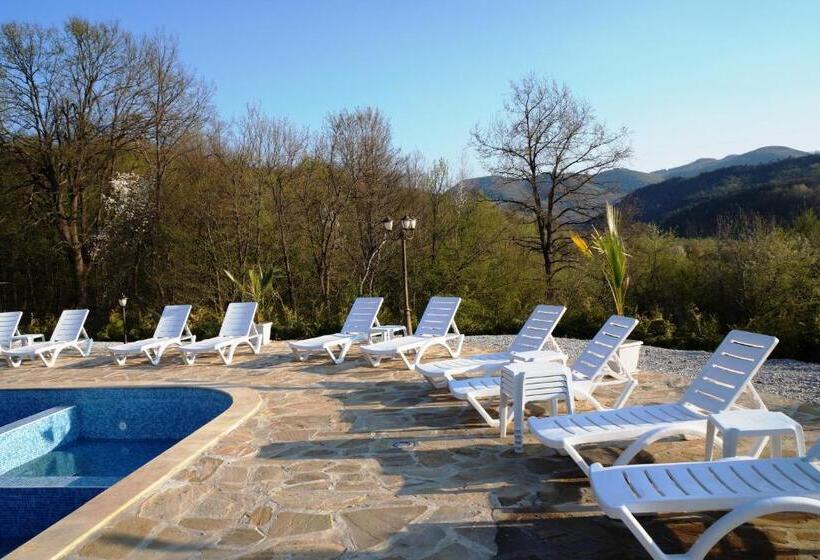 فندق Family Complex Krisbo