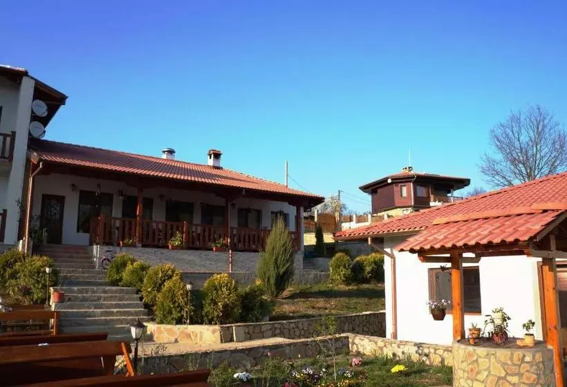 هتل Family Complex Krisbo