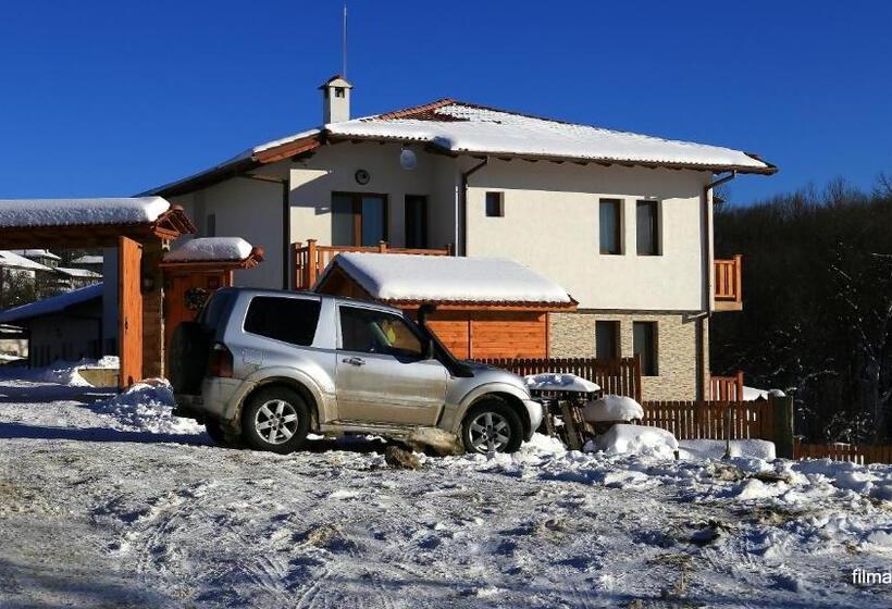 فندق Family Complex Krisbo