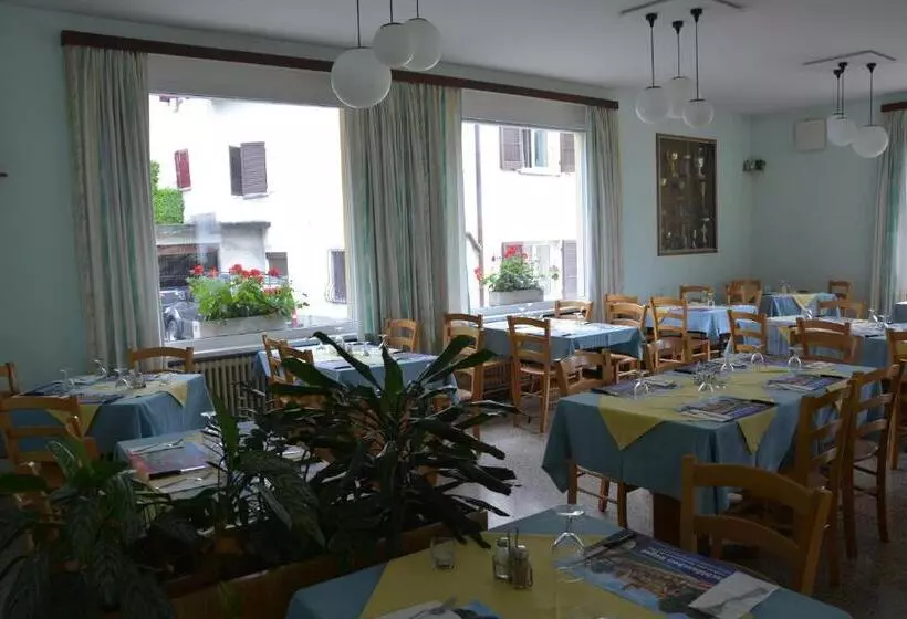 ホテル Ristorante Bironico