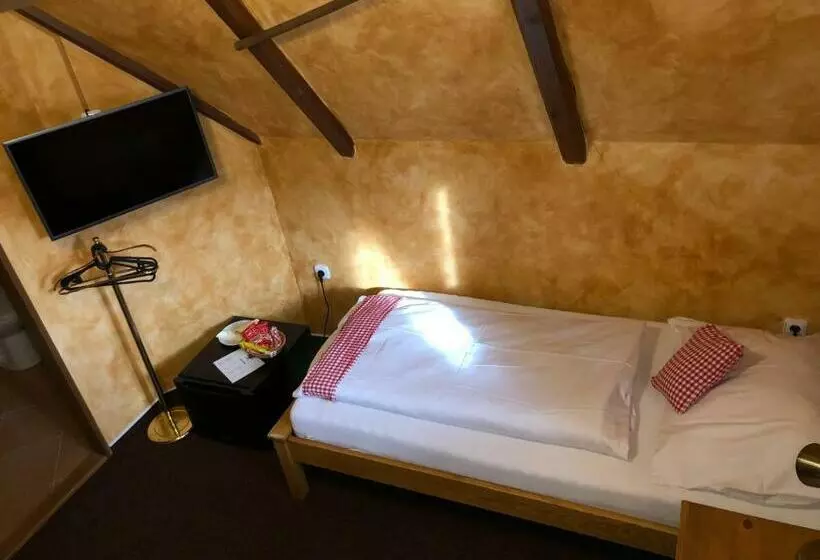 Majatalo Areal Salas