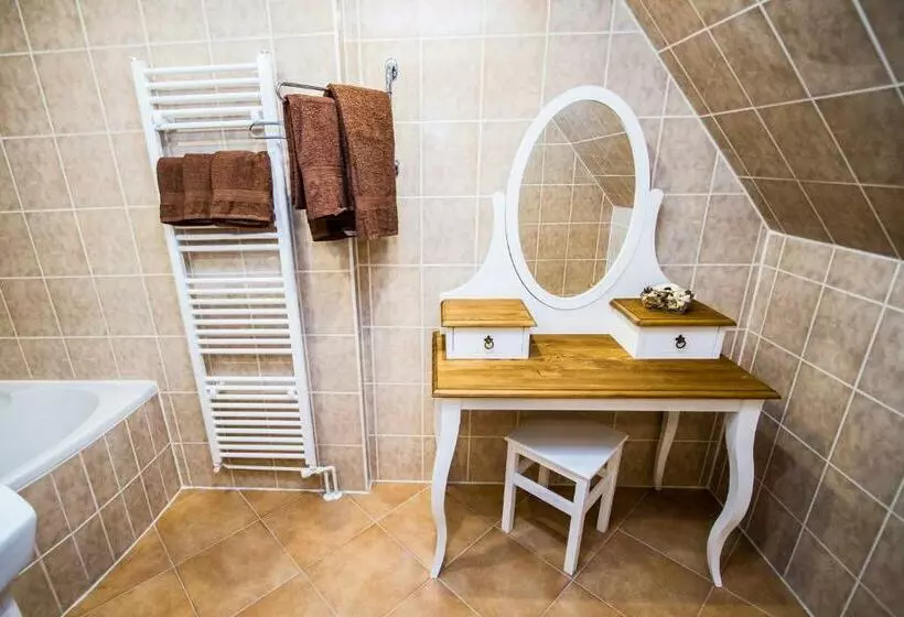 Majatalo Areal Salas