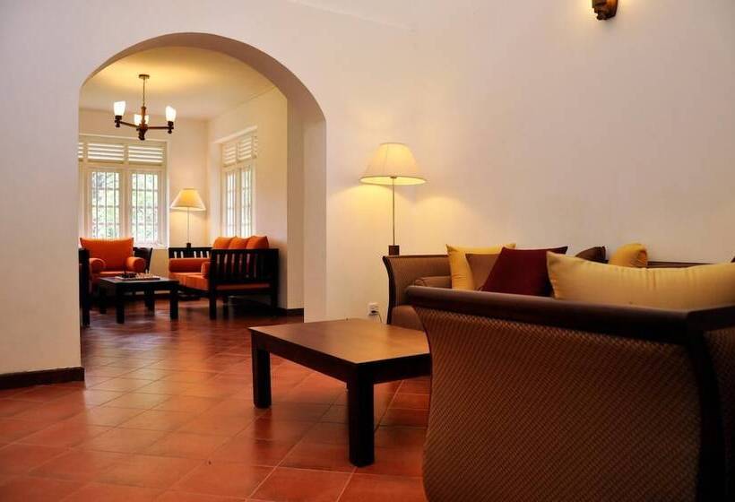 Pensione Clovefield Villa