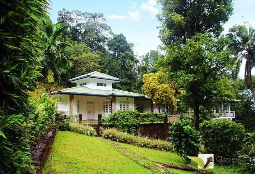 Majatalo Clovefield Villa