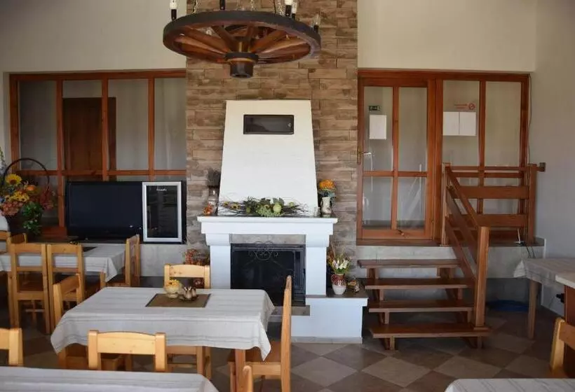 Majatalo Penzión Vínny Dom