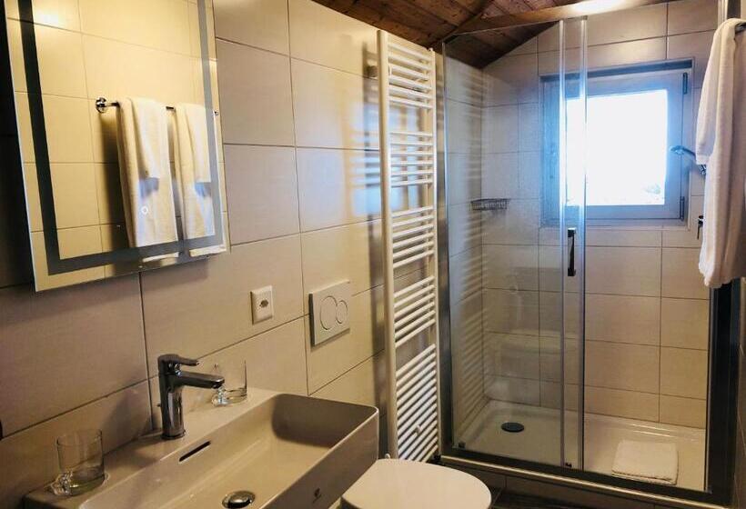 Qi Lin Hotel Restaurant