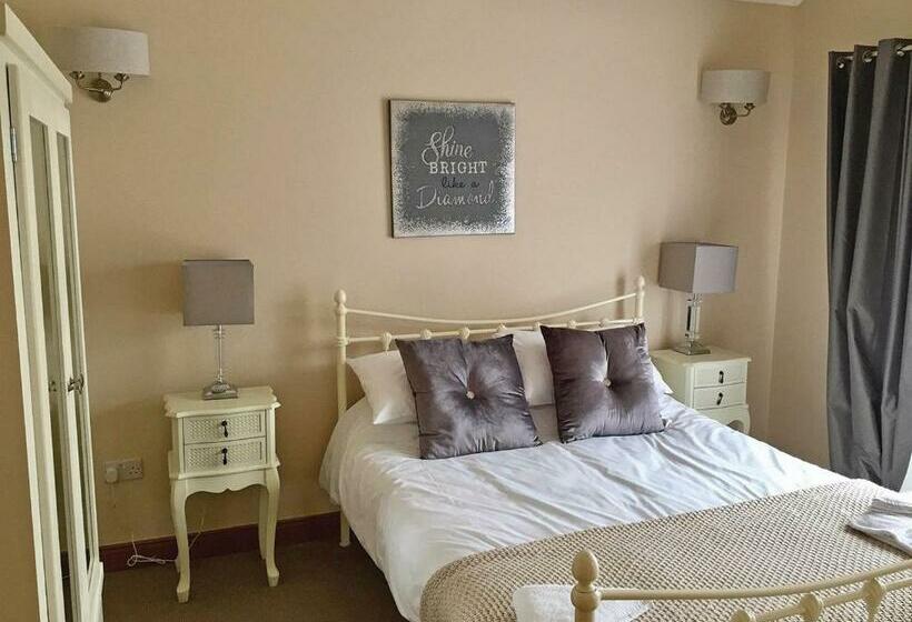 渡假胜地  Old Nene Golf And Country Club