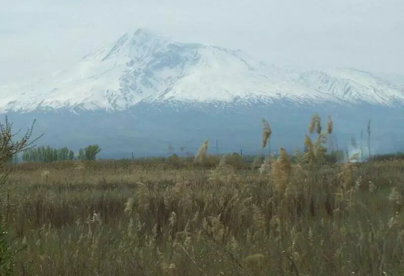 B&b Sunrise House Aygavan