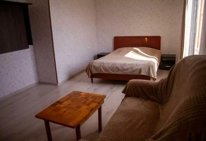 B&b Sunrise House Aygavan