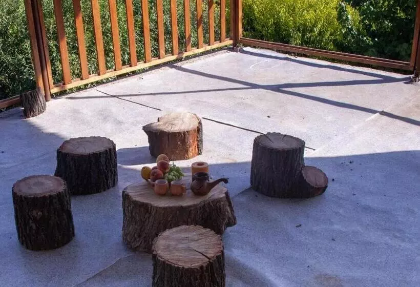 B&b Sunrise House Aygavan