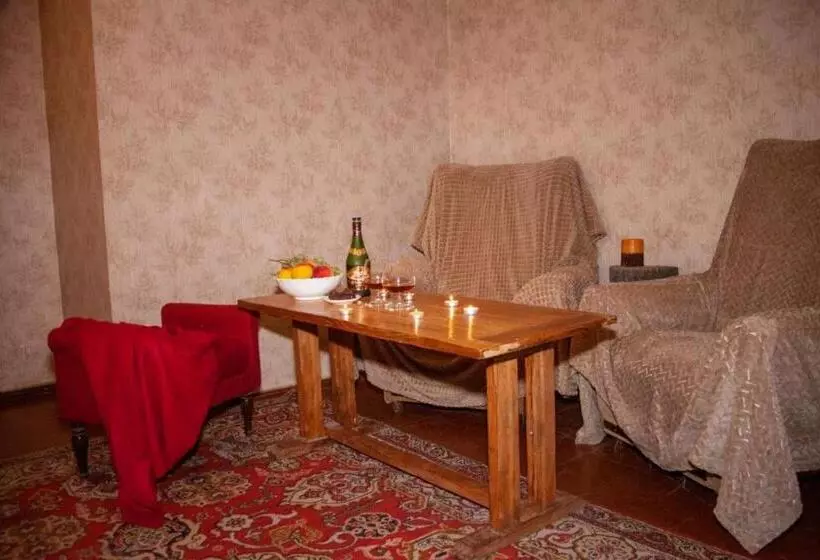 B&b Sunrise House Aygavan