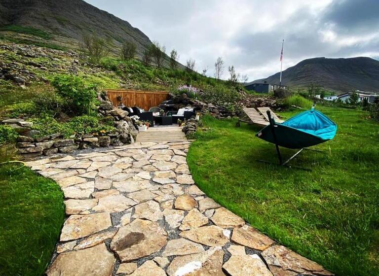 تختخواب و صبحانه Guesthouse Stekkaból