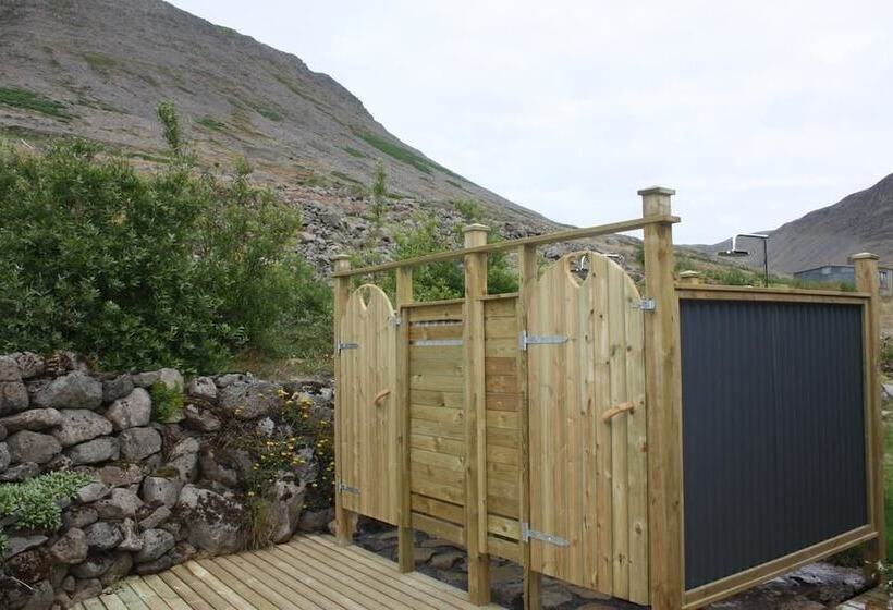 تختخواب و صبحانه Guesthouse Stekkaból