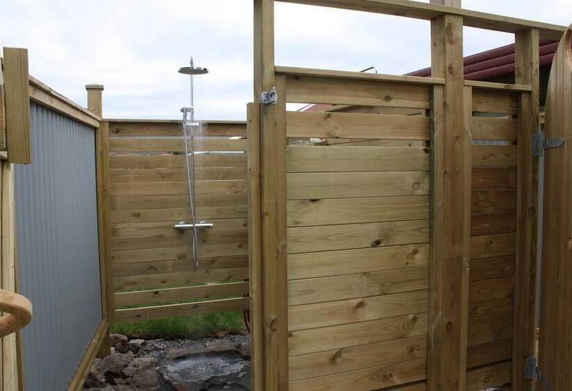 تختخواب و صبحانه Guesthouse Stekkaból