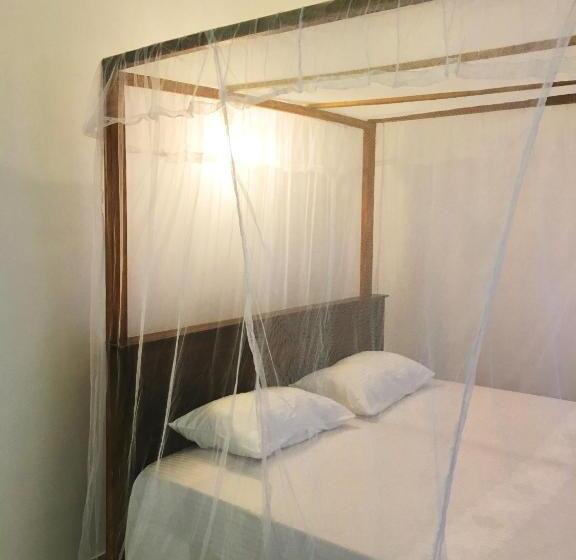 Aamiaismajoitus (B&B) Lake Villa